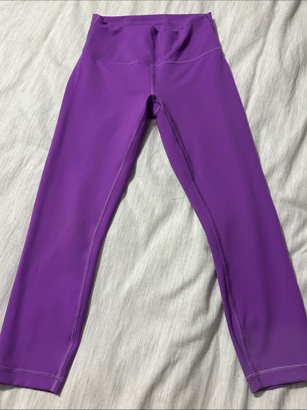 Lululemon Wunder Train High Rise Crops - Picture 3 of 9